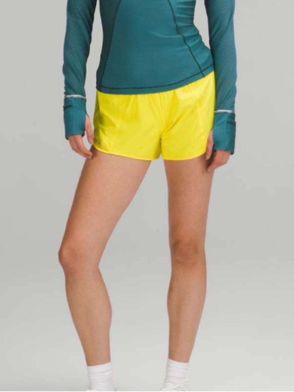 lululemon athletica Hotty Hot Low-Rise Lined Short 4" Sonic Yellow size 10